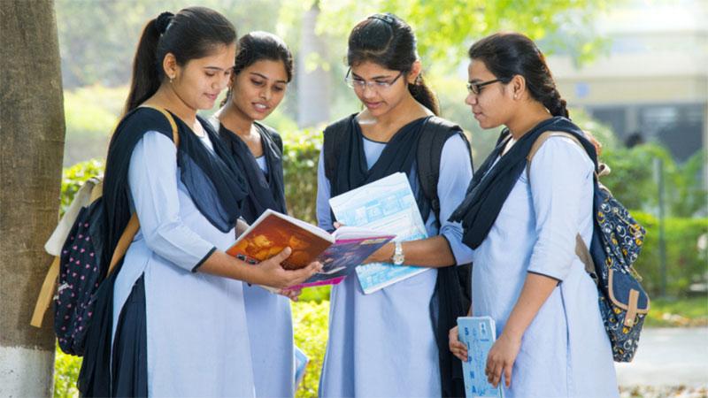 40 శాతం మందికి 10 జీపీఏ