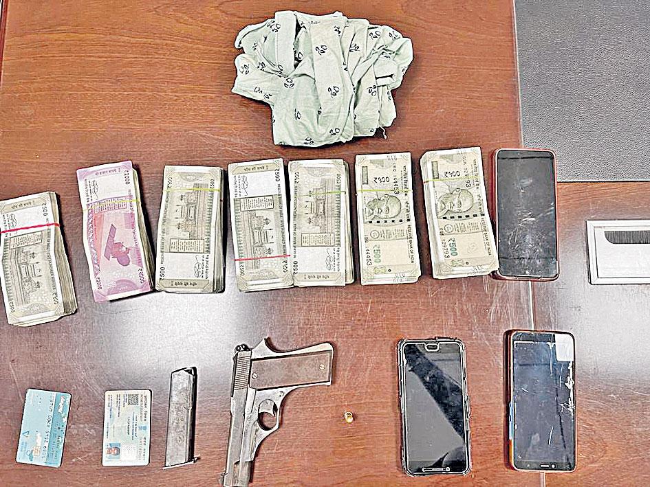 ఏటీఎం దొంగలు దొరికారు..