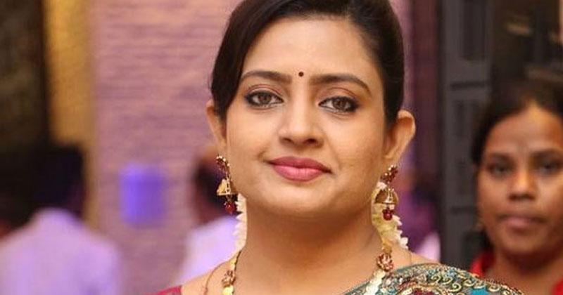 నాకు సాయం చేయరూ అంటూ ఇంద్ర‌జ రిక్వెస్ట్‌..!