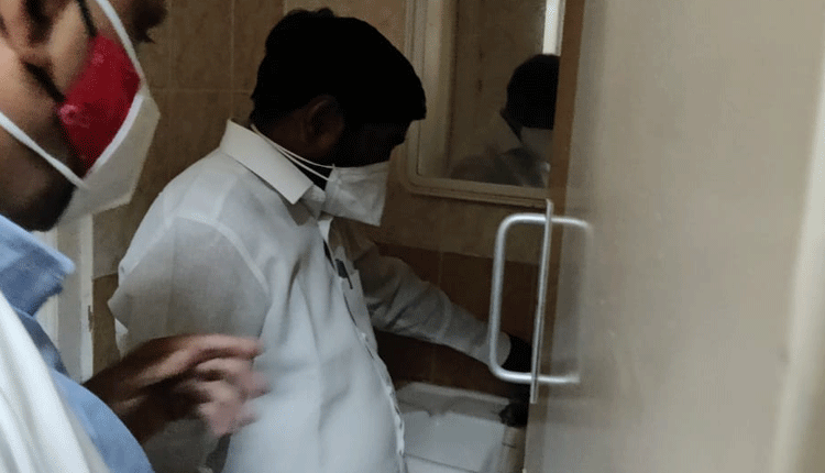 కమలా నెహ్రూ దవాఖానలో మంత్రి జగదీష్ రెడ్డి తనిఖీలు