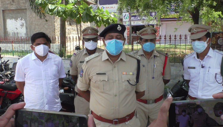 నకిలీ విత్తనాలపై పటిష్ట నిఘా