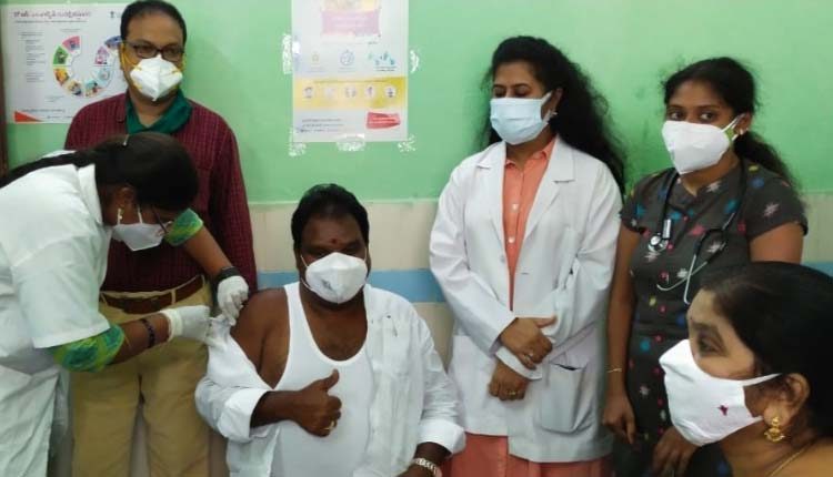 కరోనా టీకా సురక్షితం