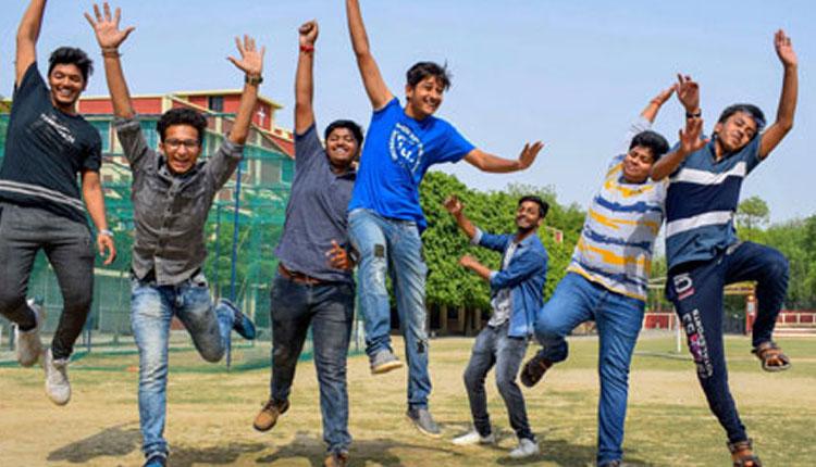 అందరూ ఉత్తీర్ణులే..