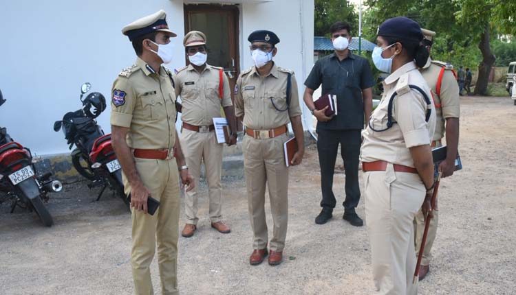 విధుల్లో నిర్లక్ష్యం చేస్తే చర్యలు తప్పవు