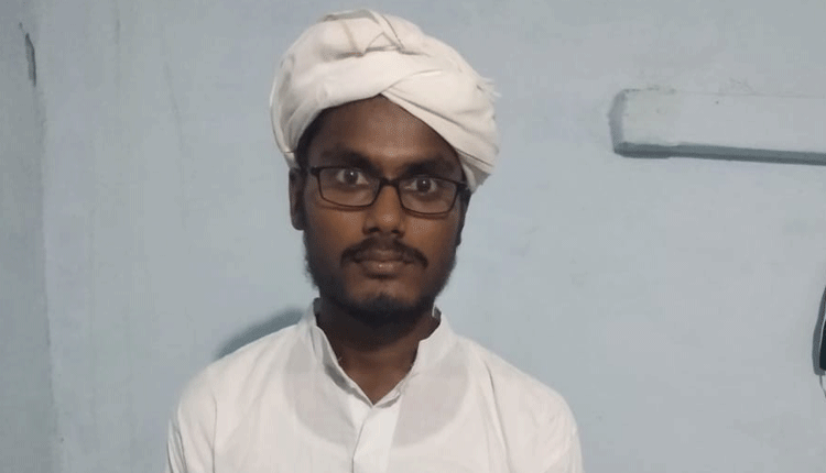 విషాదం : చెరువులోపడి యువకుడి మృతి