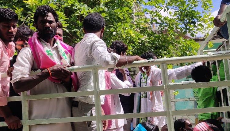 ఇలాగైతే.. కరోనా కట్టడి ఎలా..?