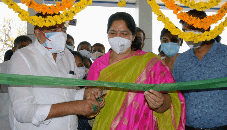 భూపాలపల్లిలో 30 పడకల కొవిడ్ వార్డు ప్రారంభం