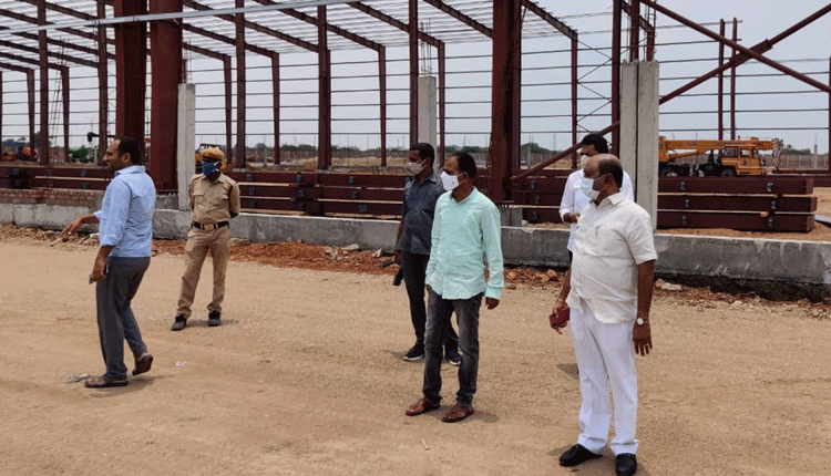 కాకతీయ మెగా టెక్స్‌టైల్ పార్క్‌ పనుల పరిశీలన