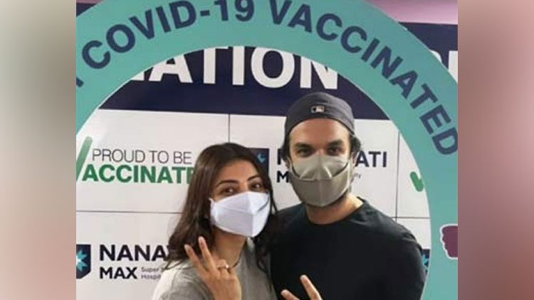 వాక్సిన్ వేయించుకున్నగౌత‌మ్‌-కాజ‌ల్