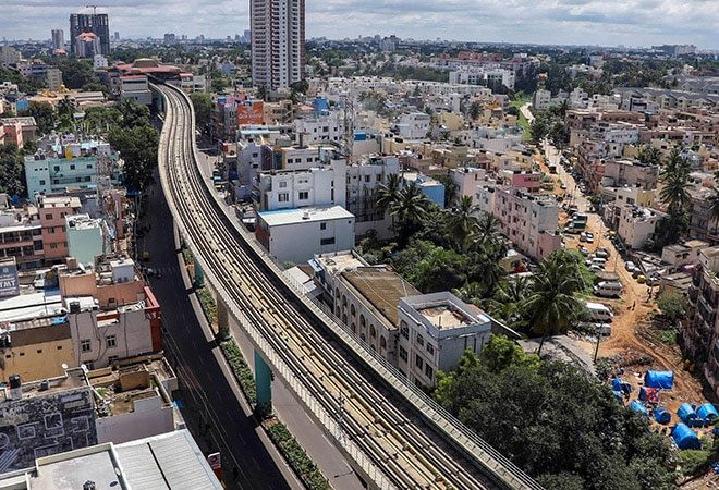 కర్ణాటకలో రేపటి నుంచే సంపూర్ణ లాక్డౌన్