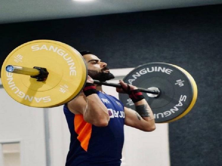 క్వారెంటైన్లో కోహ్లీ.. రూముల్లోనే వర్కౌట్