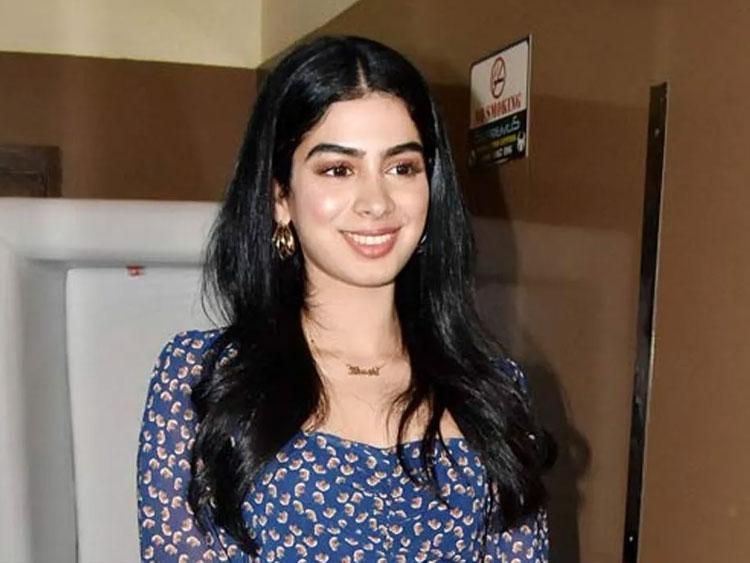 శ్రీదేవి చిన్న‌ కూతురు టాలీవుడ్ ఎంట్రీ..!