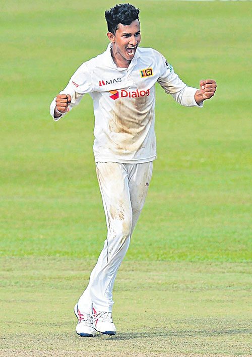 బంగ్లాదేశ్‌ 251 ఆలౌట్‌