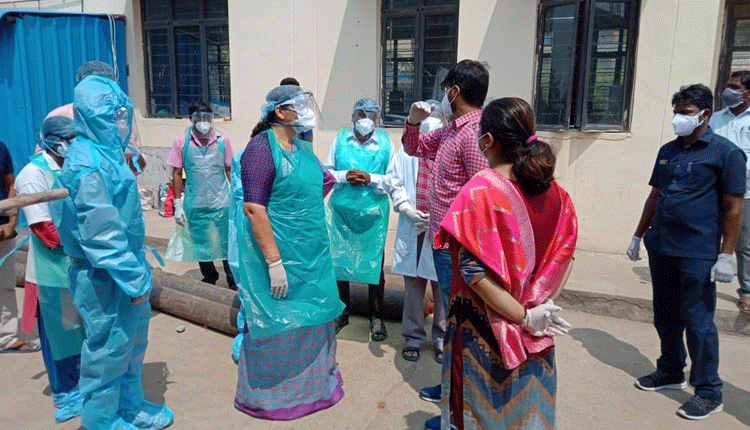 కరోనా కట్టడికి పకడ్బందీ చర్యలు : మంత్రి సత్యవతి రాథోడ్‌