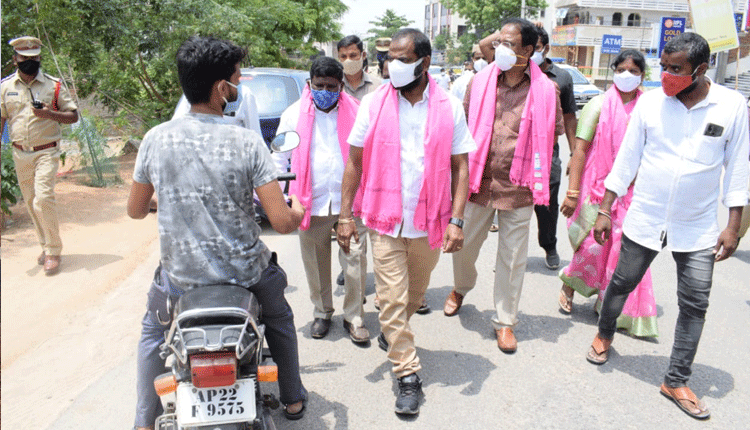 అత్యవసరం అయితే తప్ప బయటకు రావొద్దు : మంత్రి శ్రీనివాస్ గౌడ్