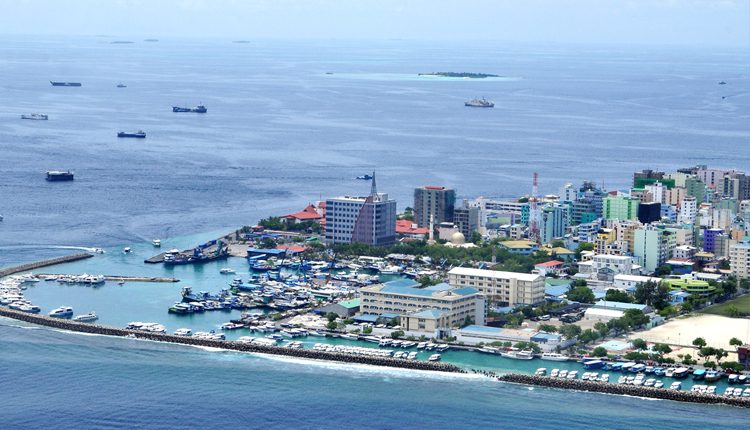 Corona Effect : మాల్దీవుల్లోకి భారత పర్యాటకులకు నో ఎంట్రీ