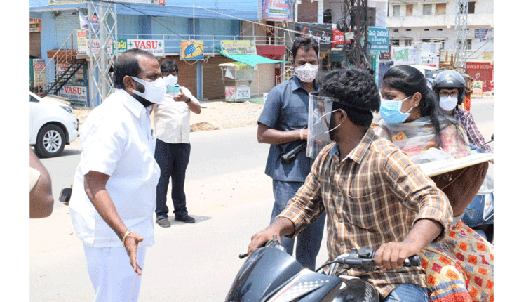 ఉమ్మడి మహబూబ్‌నగర్ జిల్లాలో పటిష్టంగా లాక్‌ డౌన్‌