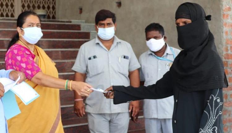 నేటి నుంచి సూపర్‌ స్ప్రెడర్లకు వ్యాక్సిన్లు