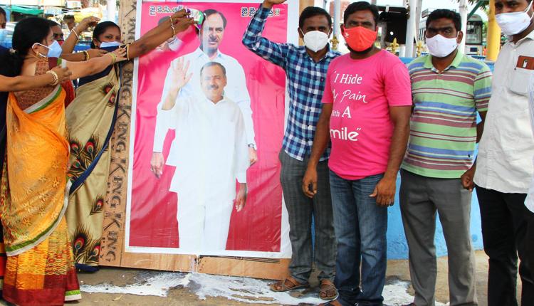 కేసీఆర్‌కు రుణపడి ఉంటాం