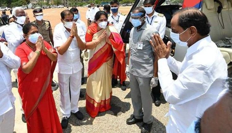 సీఎంకు ఘన స్వాగతం