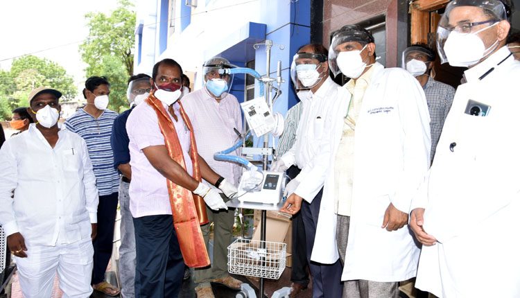 జాగ్రత్తగా ఉండాలి