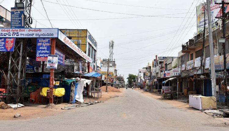 నిబంధనలు ఉల్లంఘిస్తే చర్యలు