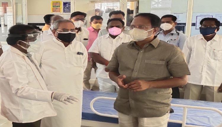 సమిష్టి కృషితోనే కరోనా కట్టడి