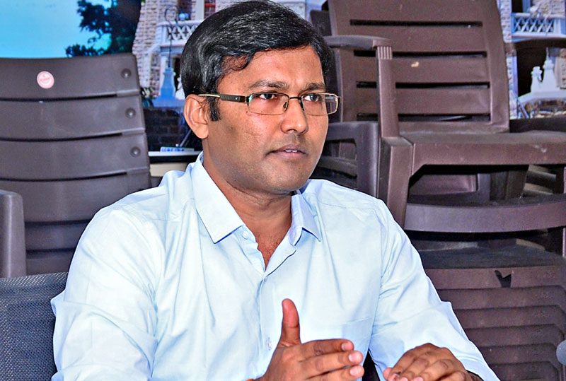 కరోనా కట్టడికి సమగ్ర చర్యలు