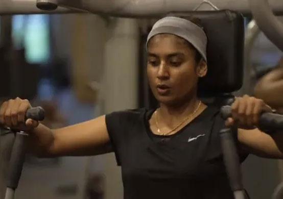 క్వారంటైన్లో కసరత్తులు చేస్తున్న భారత అమ్మాయిలు: వీడియో