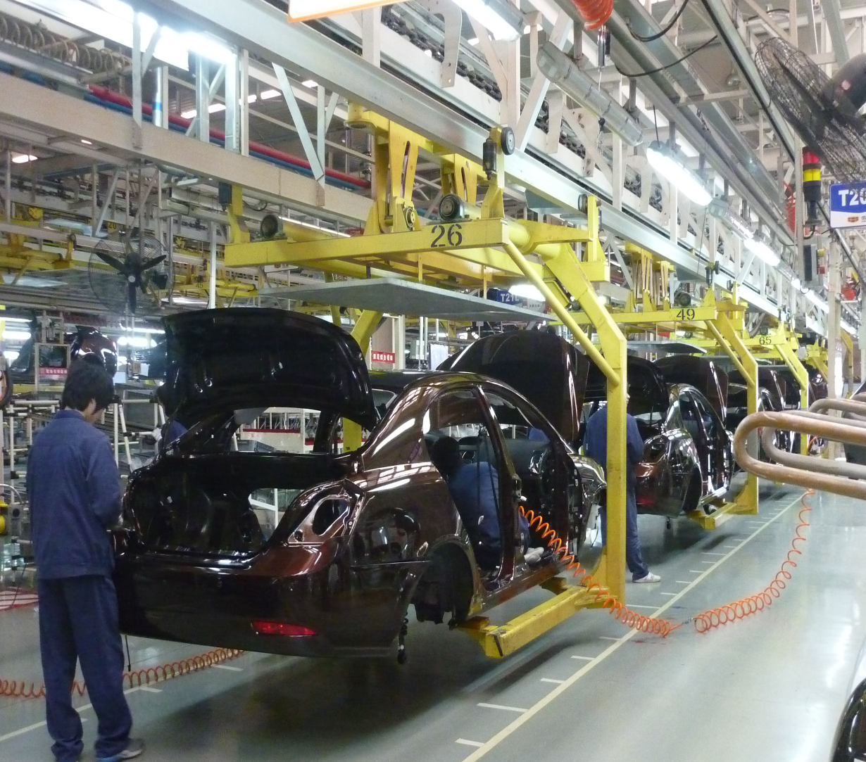 భారీగా తగ్గిన వాహనాల అమ్మకాలు…