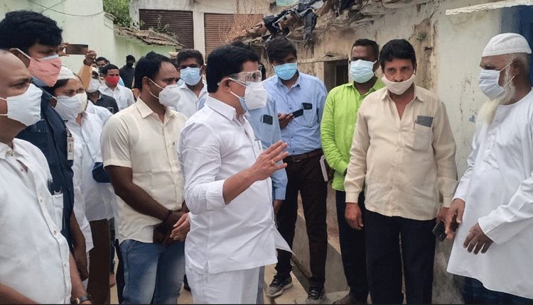 కరోనా ఎక్కువగా ఉన్న గ్రామాలపై ప్రత్యేక దృష్టి పెట్టాలి