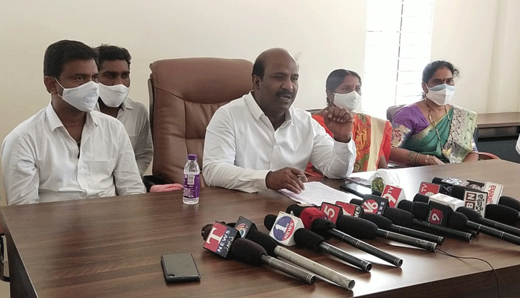 టీఆర్‌ఎస్‌ అంటే చేతల ప్రభుత్వం : ఎమ్మెల్యే చిరుమర్తి