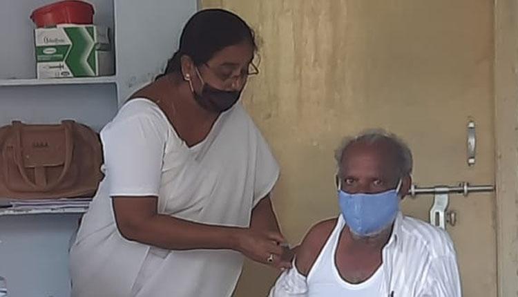 కొవిడ్‌ టీకాలకు అనూహ్య స్పందన