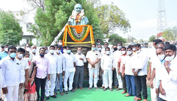 సురవరం.. సాహిత్య శిఖరం