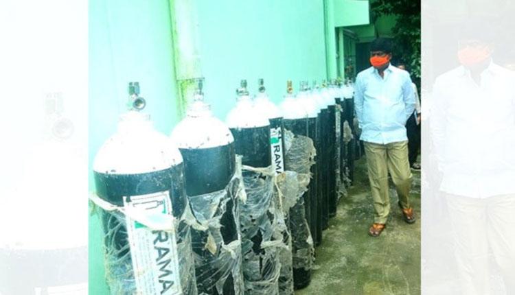 న‌ర్సంపేట సీహెచ్‌సీకి మ‌రో 20 ఆక్సిజ‌న్ ప‌డ‌క‌లు