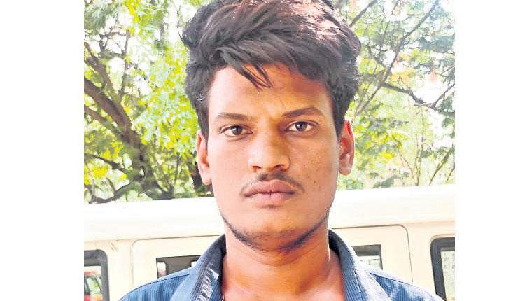 పెండ్లి చేసుకోకపోతే.. మీ అమ్మనాన్నలను చంపేస్తా