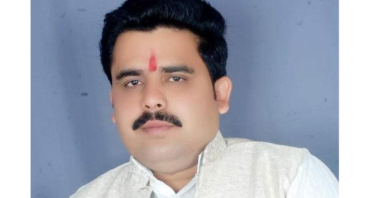 వీడియో కాల్ చేసి అస‌భ్య‌క‌రంగా ప్ర‌వ‌ర్తించింది.. కాంగ్రెస్ ఎమ్మెల్యే ఫిర్యాదు