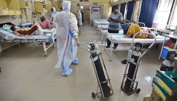 నిజామాబాద్ ప్రభుత్వ దవాఖానలో అనుమానితుల కలకలం