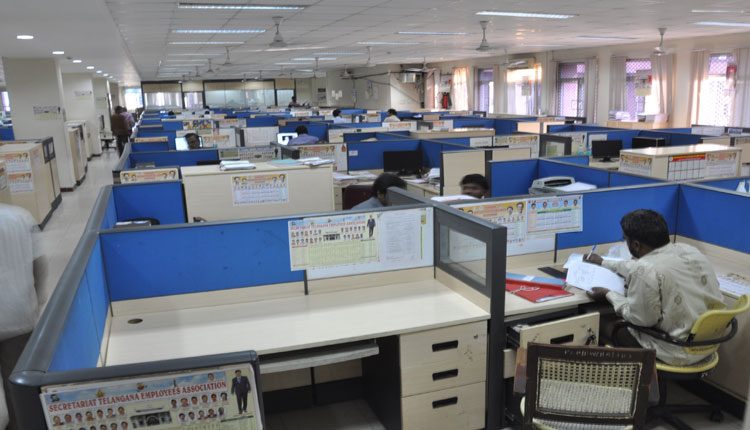 నువ్వక్కడ నేనిక్కడ