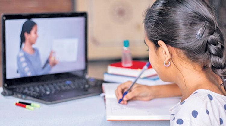 1 నుంచే ఫస్టియర్‌ ఆన్‌లైన్‌ క్లాసులు