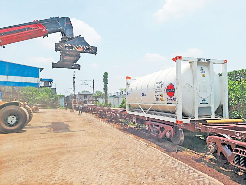 బెంగాల్‌ నుంచి ఏపీకి ఆక్సిజన్‌ ఎక్స్‌ప్రెస్‌