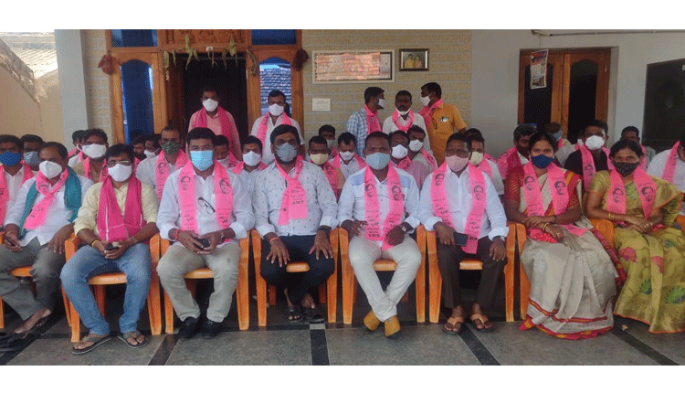 సీఎం కేసీఆర్‌ వెంటే మంథని ప్రజలు