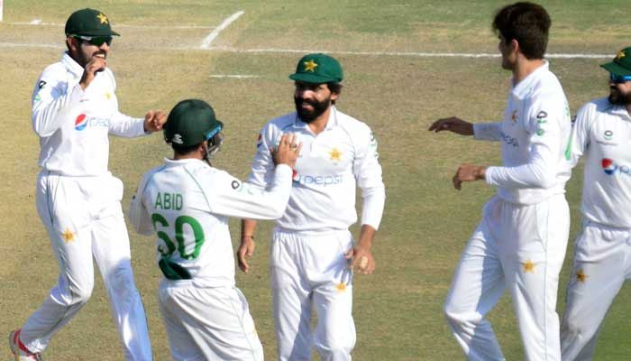 గెలుపు ముంగిట పాక్‌