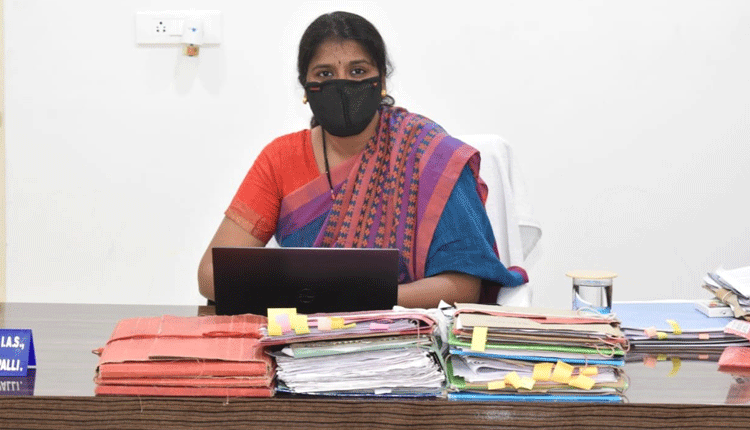 నకిలీ విత్తనాలపై దృష్టిసారించాలి