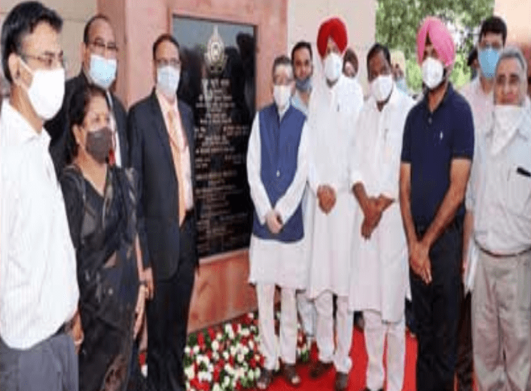 బెంగళూరులో కరోనా టీకాల‌ క్యాంప్‌ ఏర్పాటు చేసిన ప‌వర్‌గ్రిడ్ సంస్థ‌