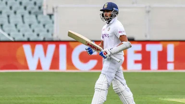 E-పాస్‌ లేదని క్రికెటర్‌ను అడ్డుకున్న పోలీసులు