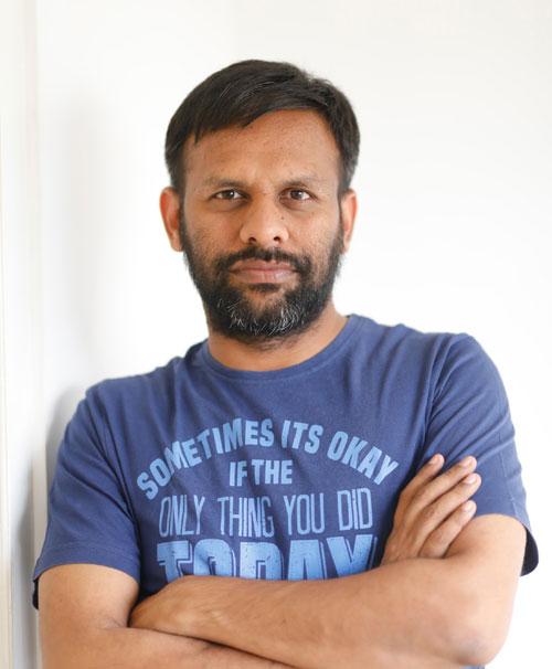 పట్టుదల ఉన్నవాళ్లే నిలబడతారు!