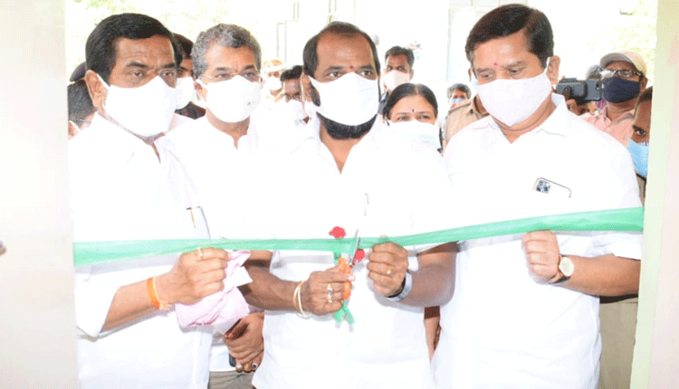 కరోనా కట్టడికి మూడంచల ఏర్పాట్లు : మంత్రి శ్రీనివాస్ గౌడ్