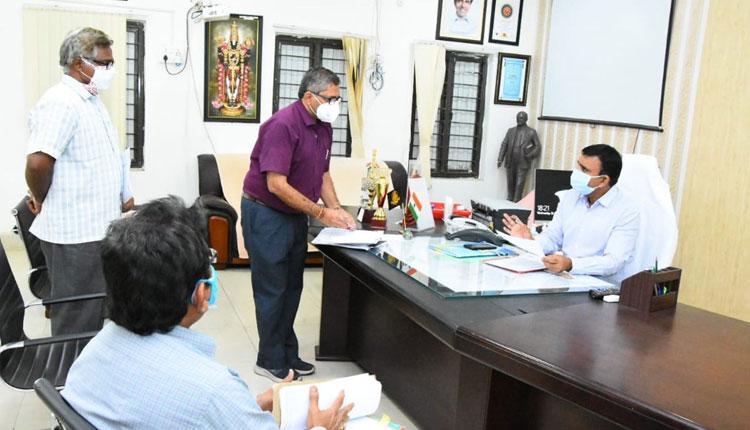 28, 29 తేదీల్లో సూపర్‌ స్ప్రెడర్స్‌కు వ్యాక్సినేషన్‌