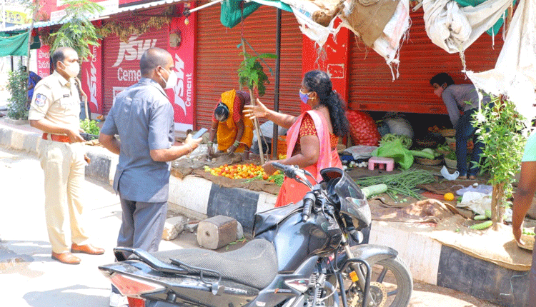 సిద్దిపేట పట్టణంలో విస్తృతంగా పర్యటించిన సీపీ